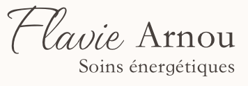 Soins énergétiques, Reiki à Nantes, Chi Nei Tsang Massage du ventre - Yoga Nidra - Flavie Arnou